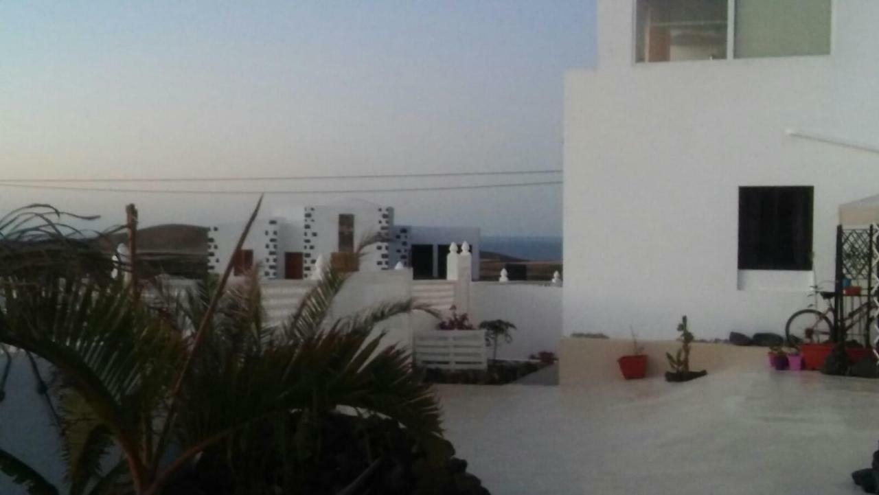 Alma En El Mar Apartman Tinajo Kültér fotó