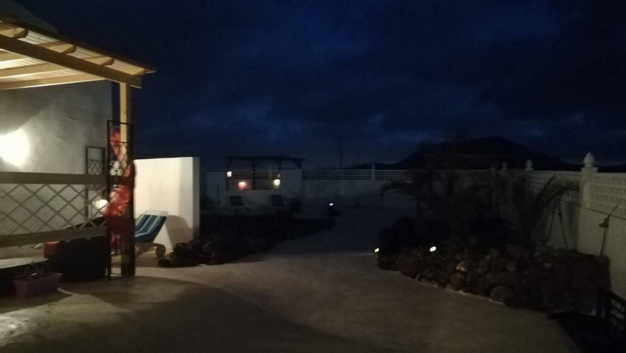 Alma En El Mar Apartman Tinajo Kültér fotó